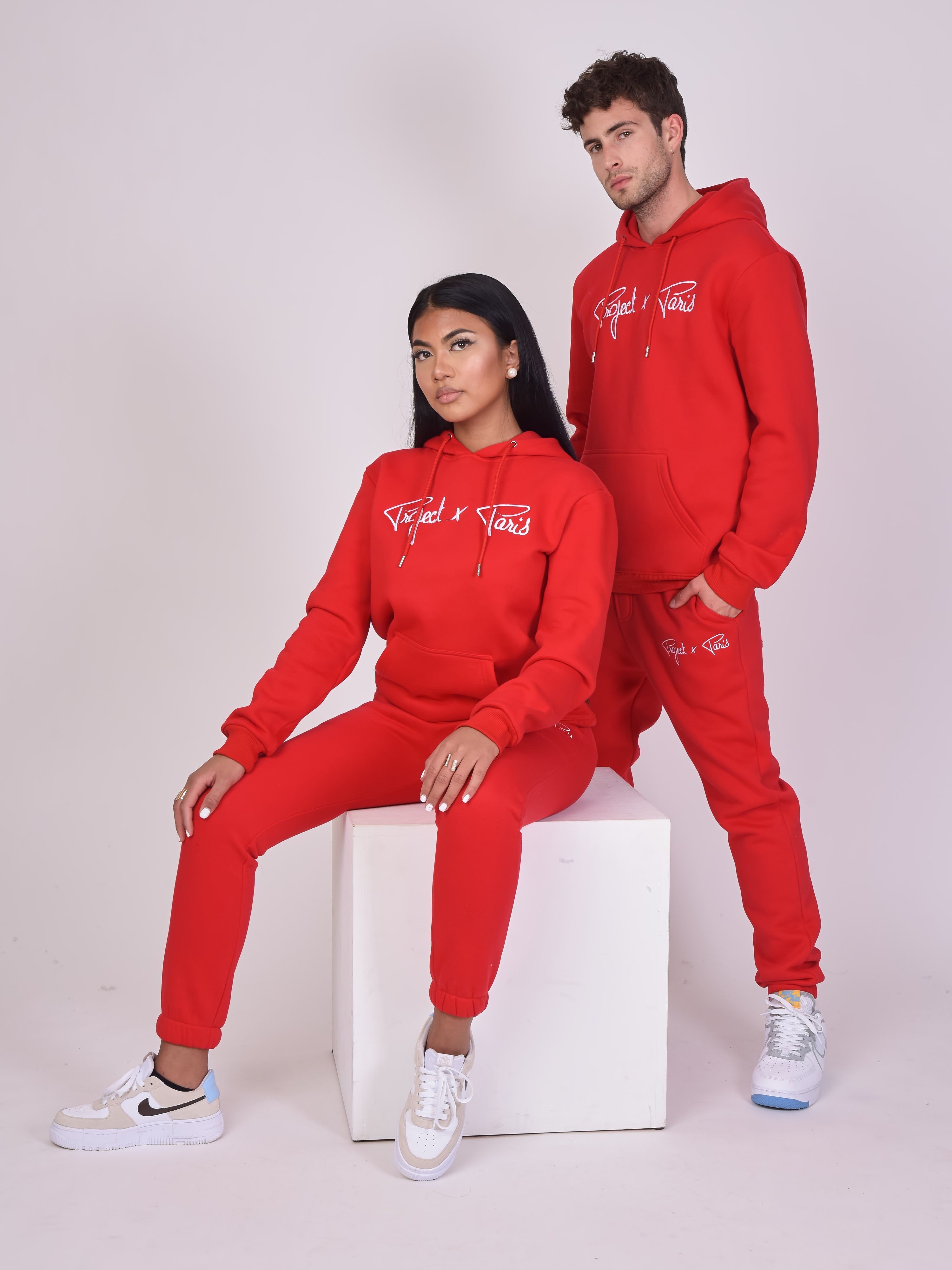 SWEAT À CAPUCHE SIGNATURE ROUGE