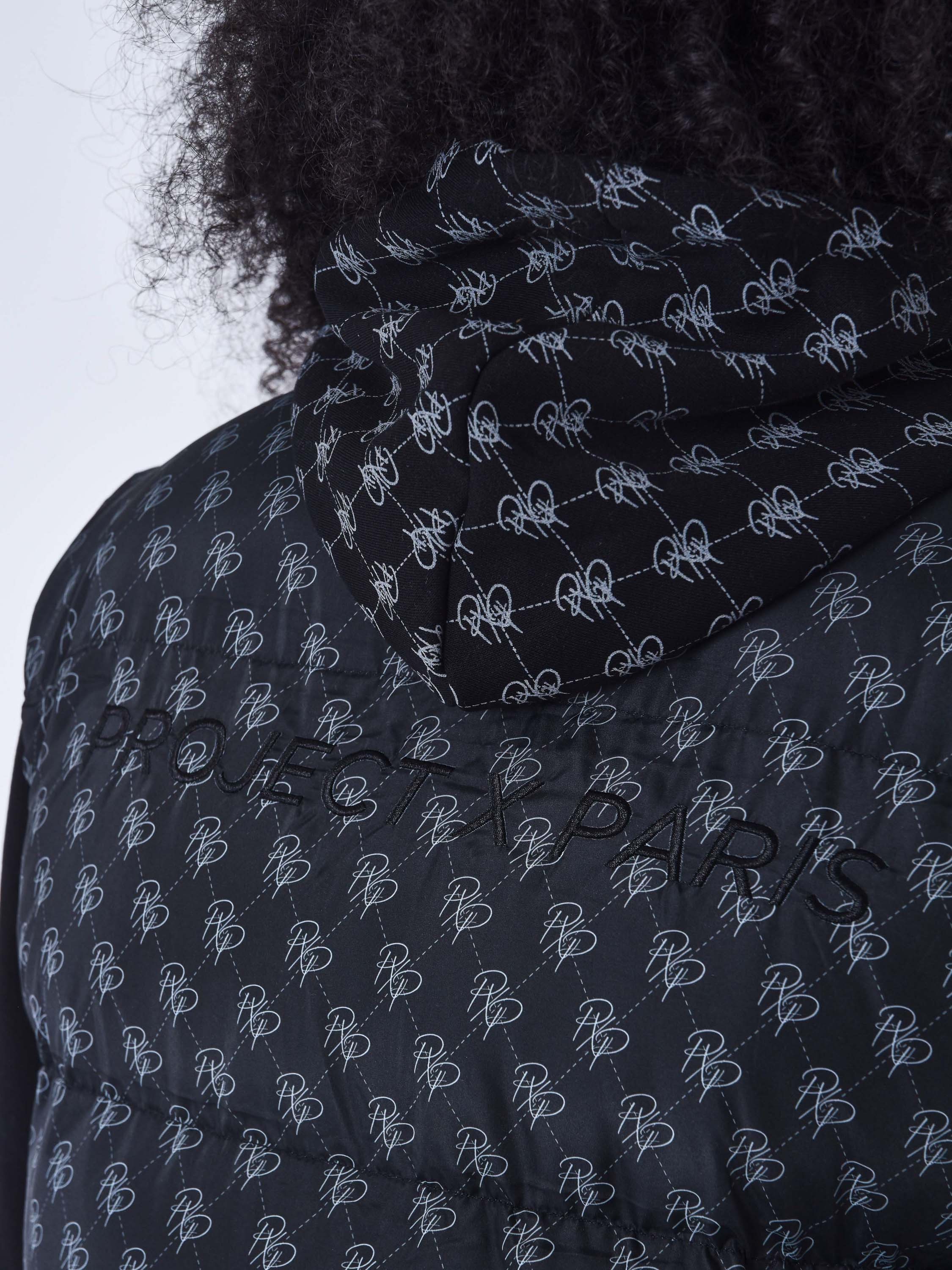 DOUDOUNE SANS MANCHES ALL OVER MONOGRAMME