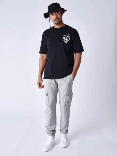 T-SHIRT CŒUR IMPRESSION EN RELIEF NOIR